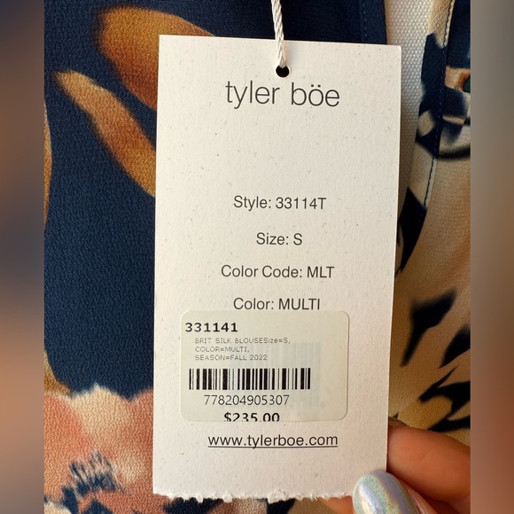 Tyler Boe 100% Silk Blouse - Picture 4 of 4